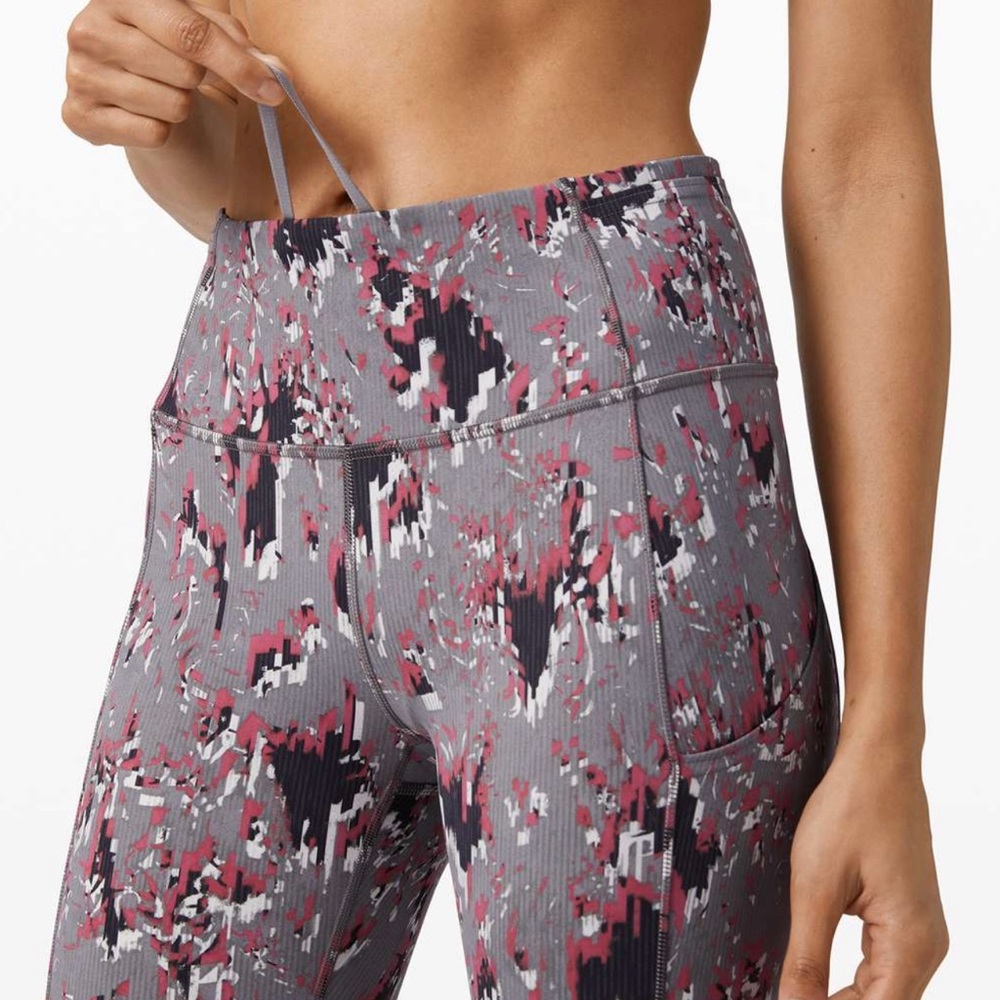 Lululemon Fast & Free HR Tight 25” Leggings Size 2